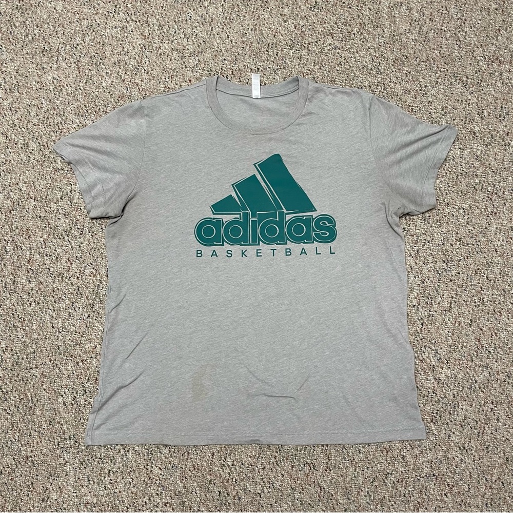 Adidas Basketball Men's Medium ClimaLite Short Sleeve Athletic Graphic Tee XL